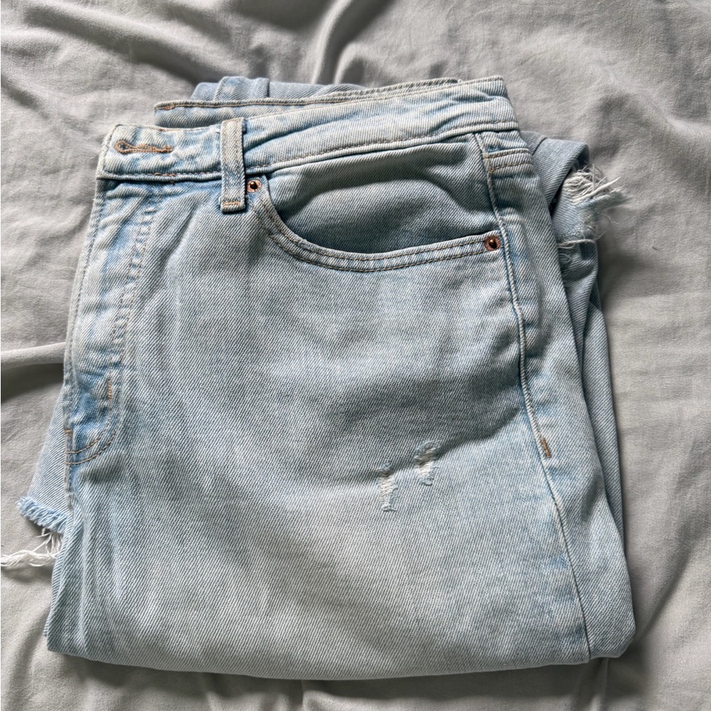 American eagle ripped jeans